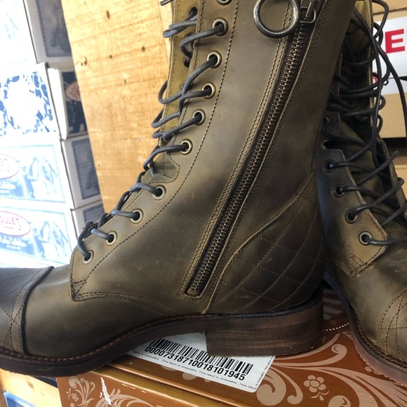 Ladies Justin lace up zip short boots NWT - Picture 3 of 6